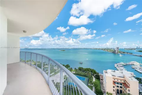 1750 N Bayshore Dr #2202, Miami, FL 33132