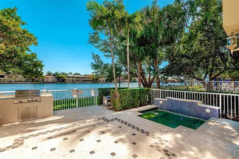 21201 NE 38th Ave #68, Aventura, FL 33180