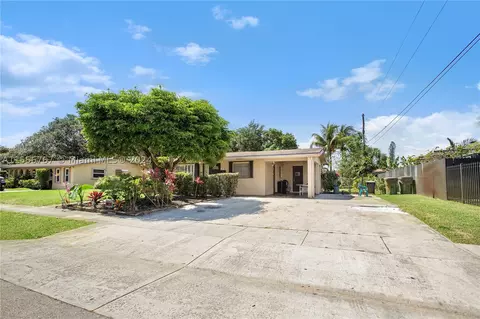 3860 NW 7th Pl, Lauderhill, FL 33311