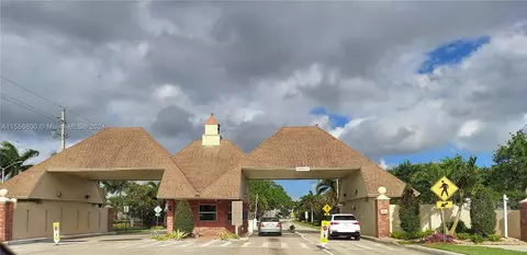 Exterior - 184 Brighton E #184, Boca Raton, FL 33434 photo 3 of 11