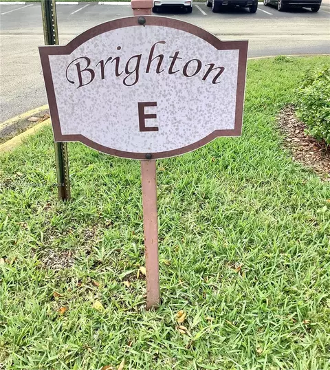 View/Area - 184 Brighton E #184, Boca Raton, FL 33434 photo 3 of 7