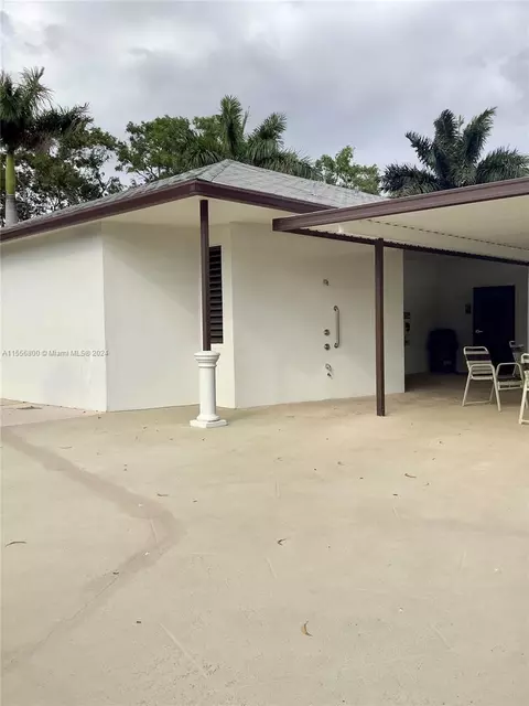 Exterior - 184 Brighton E #184, Boca Raton, FL 33434 photo 10 of 11
