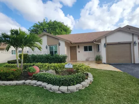 7800 NW 60th St, Tamarac, FL 33321