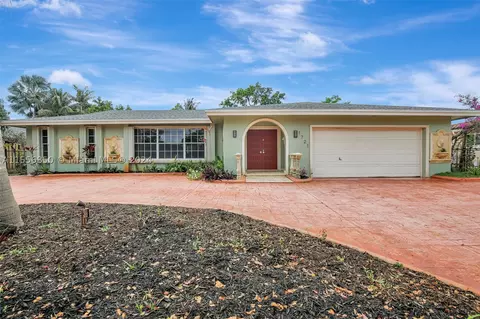 1721 SW 67th Ter, Plantation, FL 33317