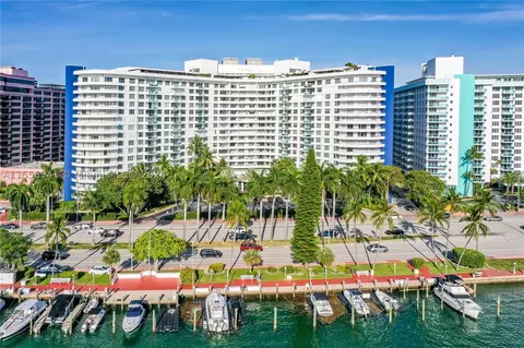 5151 Collins Ave #526, Miami Beach, FL 33140