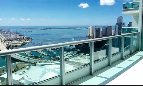 900 NE Biscayne Blvd #2502, Miami, FL 33132
