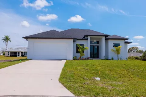 2211 NE 22 Pl, Cape Coral, FL 33909