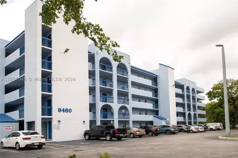 9460 Fontainebleau Blvd #132, Miami, FL 33172