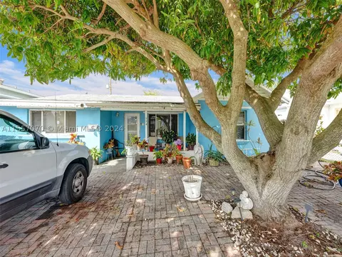 174 E 23rd St, Riviera Beach, FL 33404