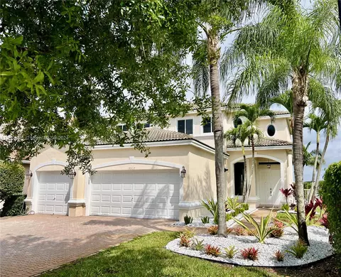 19307 SW 65th St, Fort Lauderdale, FL 33332