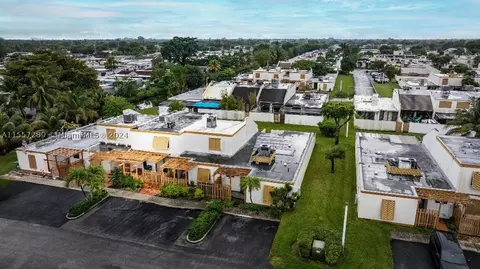 13184 SW 9th Ln, Miami, FL 33184