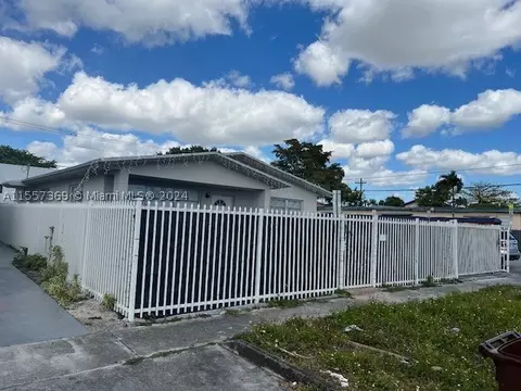 101 W 10th St, Hialeah, FL 33010