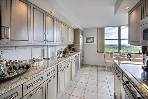 7551 SW 187th St, Cutler Bay, FL 33157