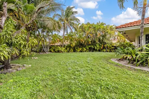 990 NW 131st Ave, Miami, FL 33182