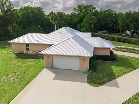 2526 SW 21st Ct, Okeechobee, FL 34974 photo 4