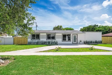10620 SW 200th St, Cutler Bay, FL 33157