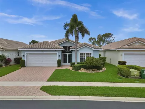 10390 E Utopia Cir E, Boynton Beach, FL 33437