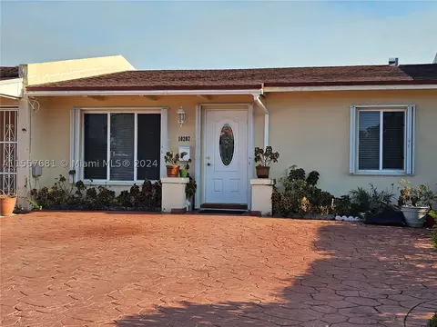 10202 SW 20th St, Miami, FL 33165