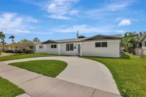 1326 Arthur St, Hollywood, FL 33019