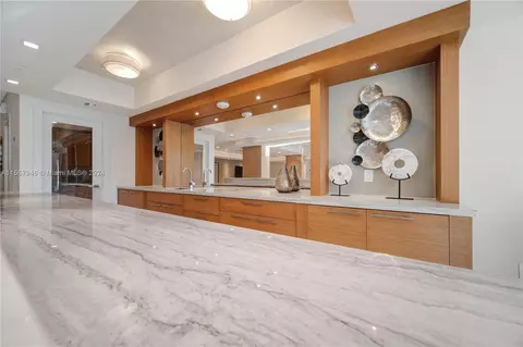 Kitchen - Undisclosed, Key Biscayne, FL 33149 photo 6 of 6