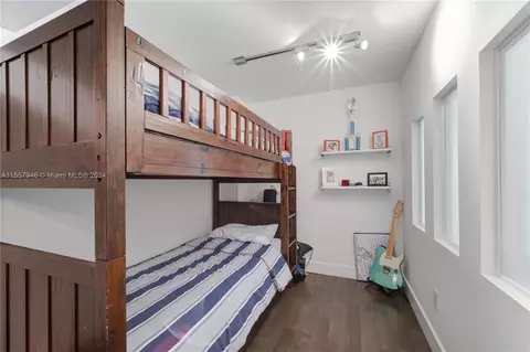 Bedroom - Undisclosed, Key Biscayne, FL 33149 photo 11 of 11