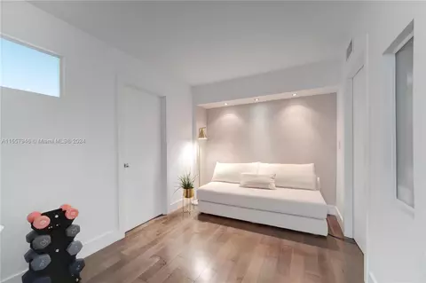 Bedroom - Undisclosed, Key Biscayne, FL 33149 photo 6 of 11