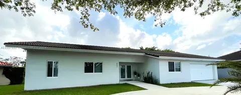 902 SW 102nd Pl, Miami, FL 33174