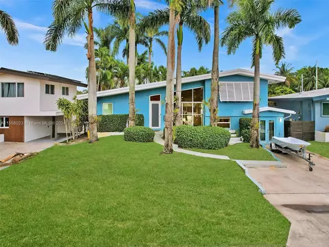 2442 Okeechobee Ln, Fort Lauderdale, FL 33312