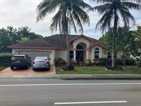 5225 NW 70th Ave, Lauderhill, FL 33319