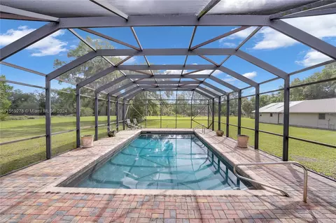 1200 Fox Crk, Sarasota, FL 34240