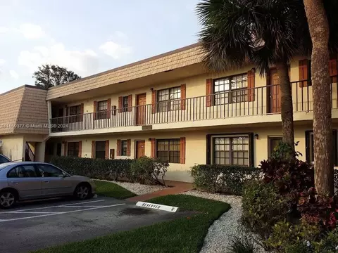 4465 Oak Terrace Dr #4465, Greenacres, FL 33463