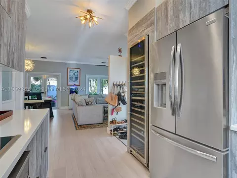 275 SE 22nd St #275, Fort Lauderdale, FL 33316