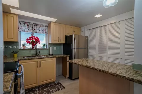 3701 Tyler St #116, Hollywood, FL 33021