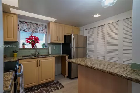 3701 Tyler St #116, Hollywood, FL 33021