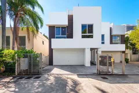 2618 Trapp Ave #TH-A, Miami, FL 33133
