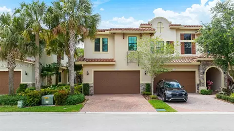 175 SW 127th Ter #175, Plantation, FL 33325