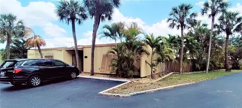 7024 Crown Gate Dr #7024, Miami Lakes, FL 33014