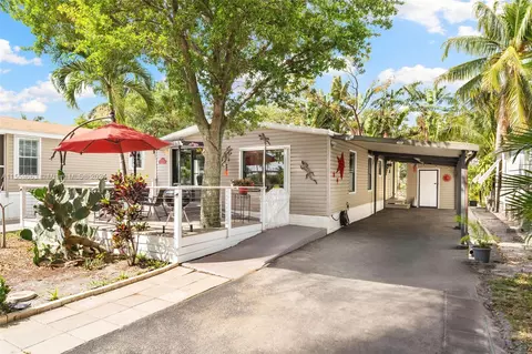 5131 SW 30th Way, Fort Lauderdale, FL 33312