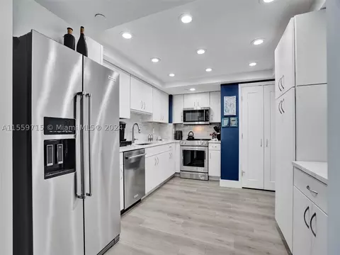 3200 N Port Royale Dr N #908, Fort Lauderdale, FL 33308