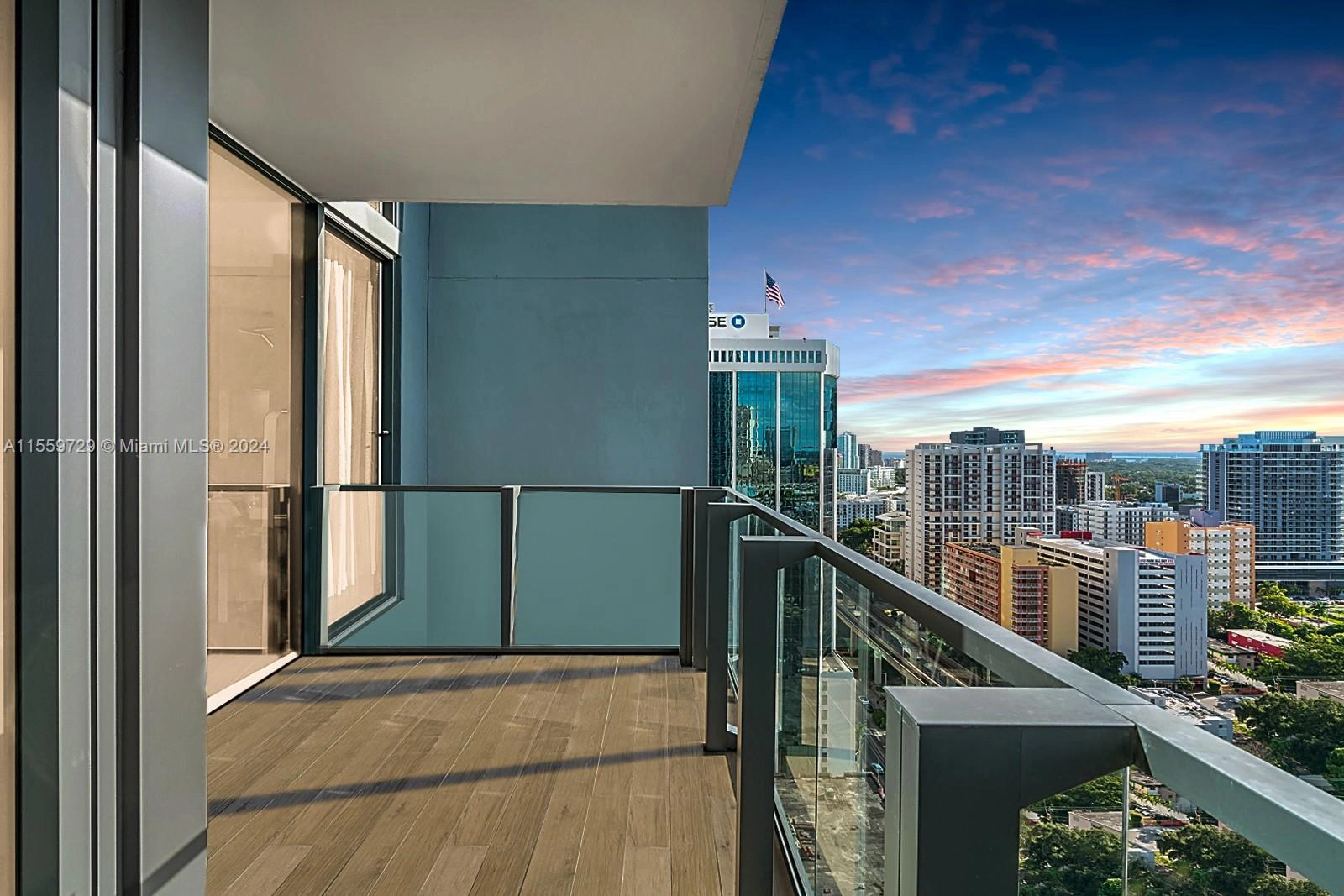 88 SW 7th St Unit 2008  