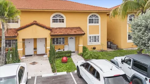 7786 W 34th Ln #21-102, Hialeah, FL 33018
