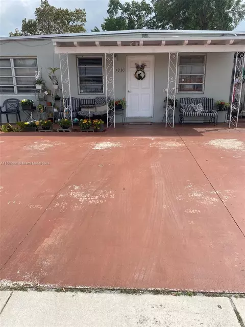 4930 NW 4th St, Miami, FL 33126