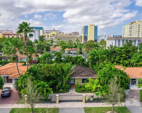 17 Malaga Ave, Coral Gables, FL 33134