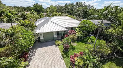 6521 SW 64th Ct, South Miami, FL 33143