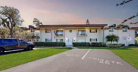 7007 New Post Dr #4, North Fort Myers, FL 33917