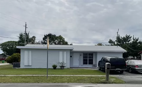 9430 NW 25th Ct, Sunrise, FL 33322