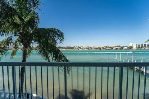 View/Area - 19669 Beach Rd #B, Jupiter, FL 33469 photo 7 of 12