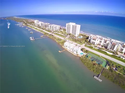 View/Area - 19669 Beach Rd #B, Jupiter, FL 33469 photo 1 of 12