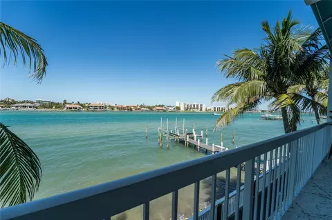 Exterior - 19669 Beach Rd #B, Jupiter, FL 33469 photo 6 of 12