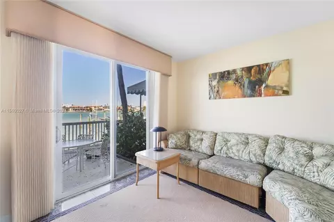 Living - 19669 Beach Rd #B, Jupiter, FL 33469 photo 1 of 2